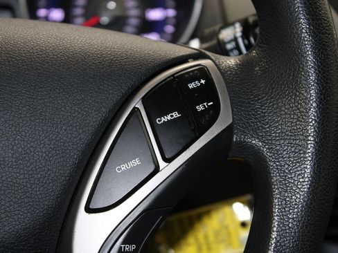 Used 2013 Hyundai Elantra GLS image 30