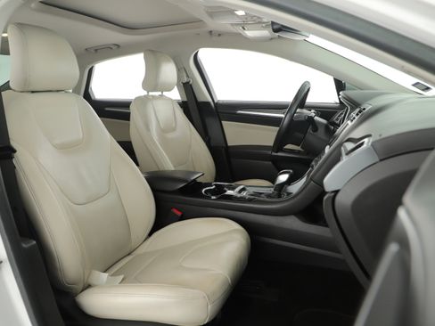 Used 2016 Ford Fusion Titanium image 17