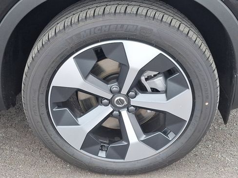 New 2025 Volvo XC40 B5 Core w/ Protection Package Premier image 7