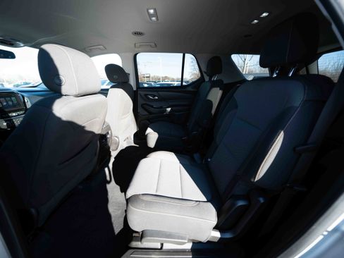 Used 2019 Chevrolet Traverse LT image 23