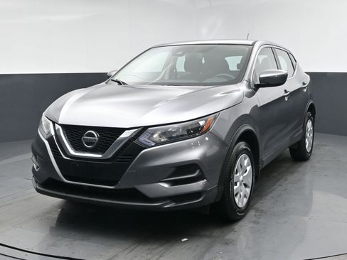 Used 2020 Nissan Rogue Sport S image 21