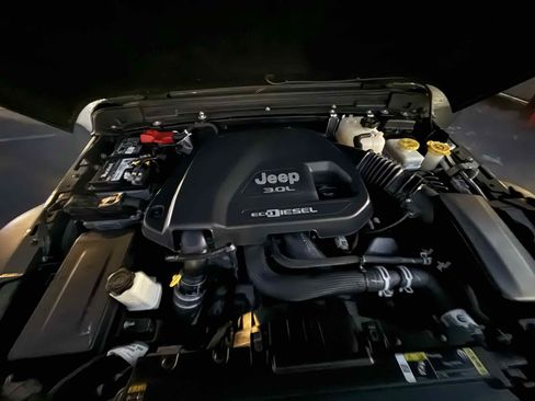 Used 2021 Jeep Wrangler Unlimited Sport AWD/4WD image 85