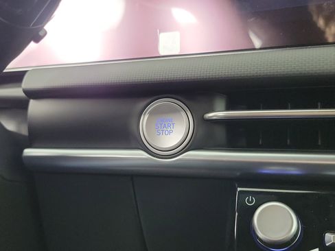 New 2025 Hyundai Santa Cruz SE image 17