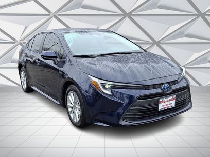 Used 2025 Toyota Corolla LE w/ LE Premium Package