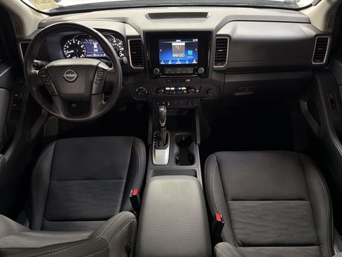 Used 2024 Nissan Frontier SV w/ Hardbody Edition AWD/4WD image 15