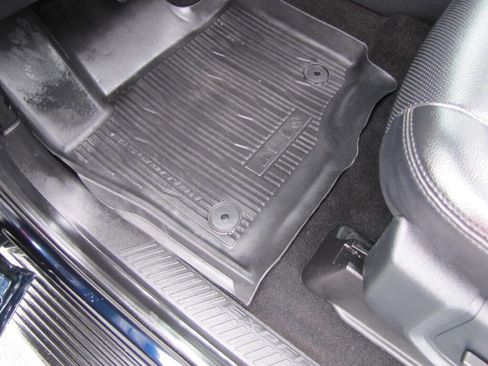 Used 2021 Ford Expedition XLT RWD image 16