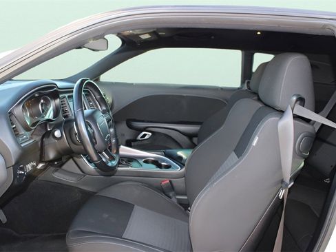 Used 2022 Dodge Challenger GT image 15