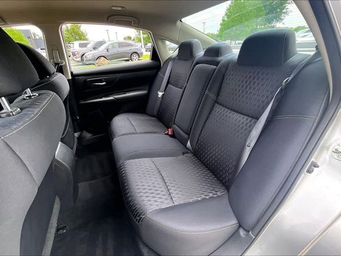 Used 2018 Nissan Altima 2.5 S FWD image 18
