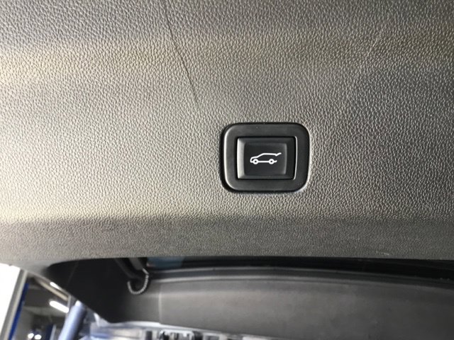 Used 2022 Chevrolet Tahoe RST w/ Luxury Package AWD/4WD image 44