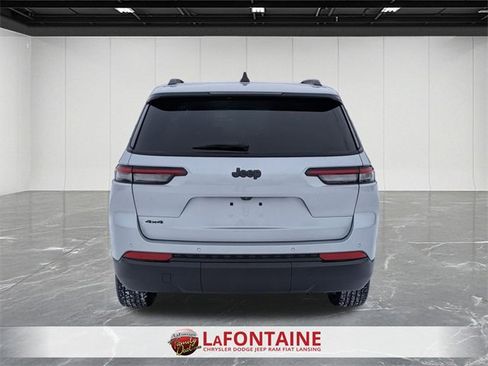 Certified 2024 Jeep Grand Cherokee L Laredo image 4