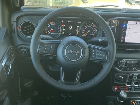 New 2025 Jeep Wrangler Rubicon w/ Technology Group image 37