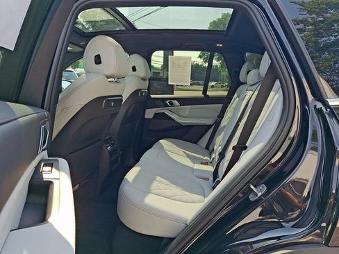 Used 2024 BMW X5 xDrive40i w/ Premium Package AWD/4WD image 10
