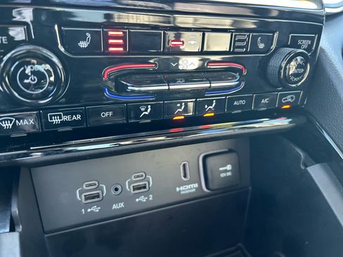 Used 2022 Jeep Grand Cherokee Limited 4xe image 31