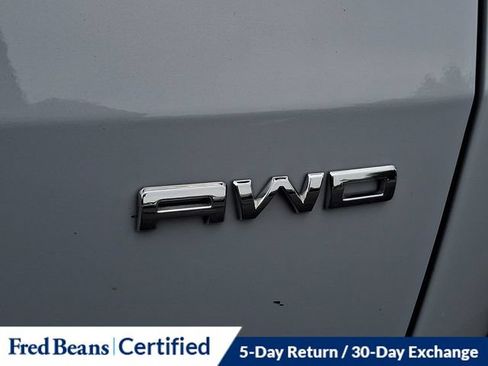Certified 2025 Ford Escape ST-Line Select AWD/4WD image 32