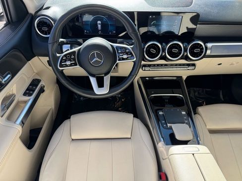 Certified 2021 Mercedes-Benz GLB 250 image 17