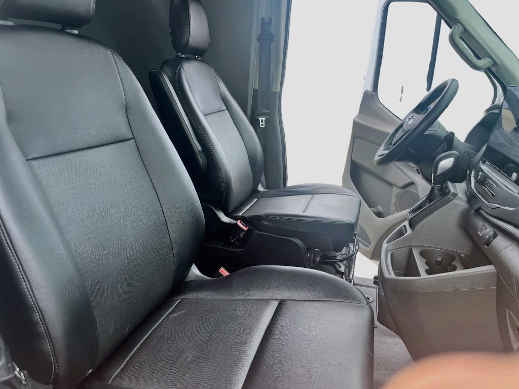 Used 2026 Ford Transit 250 148 Medium Roof Extended AWD image 25