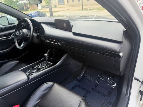 Used 2022 MAZDA MAZDA3 s image 22