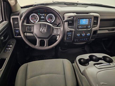 Used 2017 RAM 2500 Tradesman w/ Chrome Appearance Group image 17