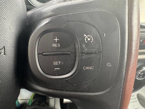 Used 2015 FIAT 500L Trekking image 17