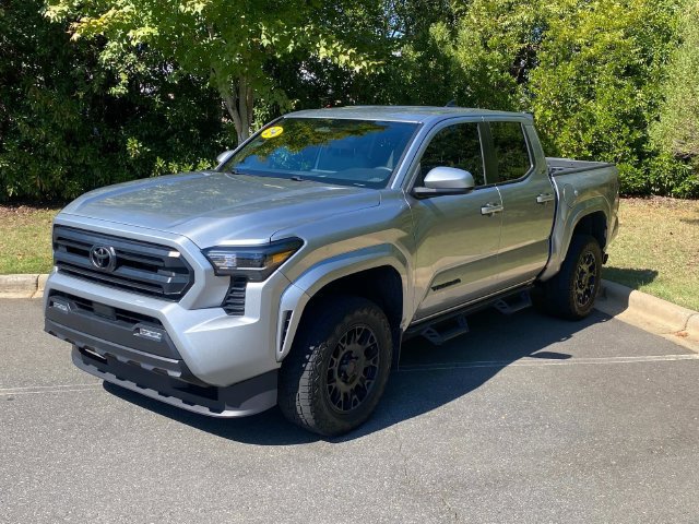Used 2024 Toyota Tacoma SR5 RWD image 3