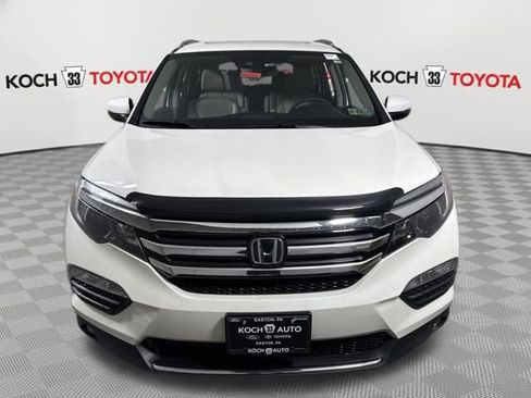 Used 2018 Honda Pilot Elite image 2