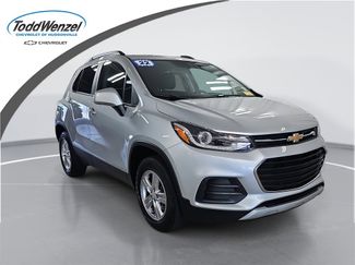 Used 2022 Chevrolet Trax LT w/ LT Convenience Package image 1