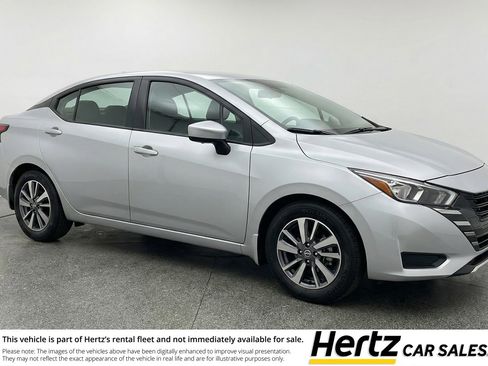 Used 2025 Nissan Versa SV FWD image 1