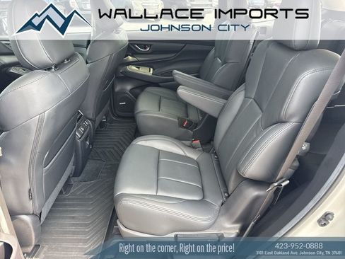 Used 2025 Subaru Ascent Bronze Edition AWD/4WD image 27