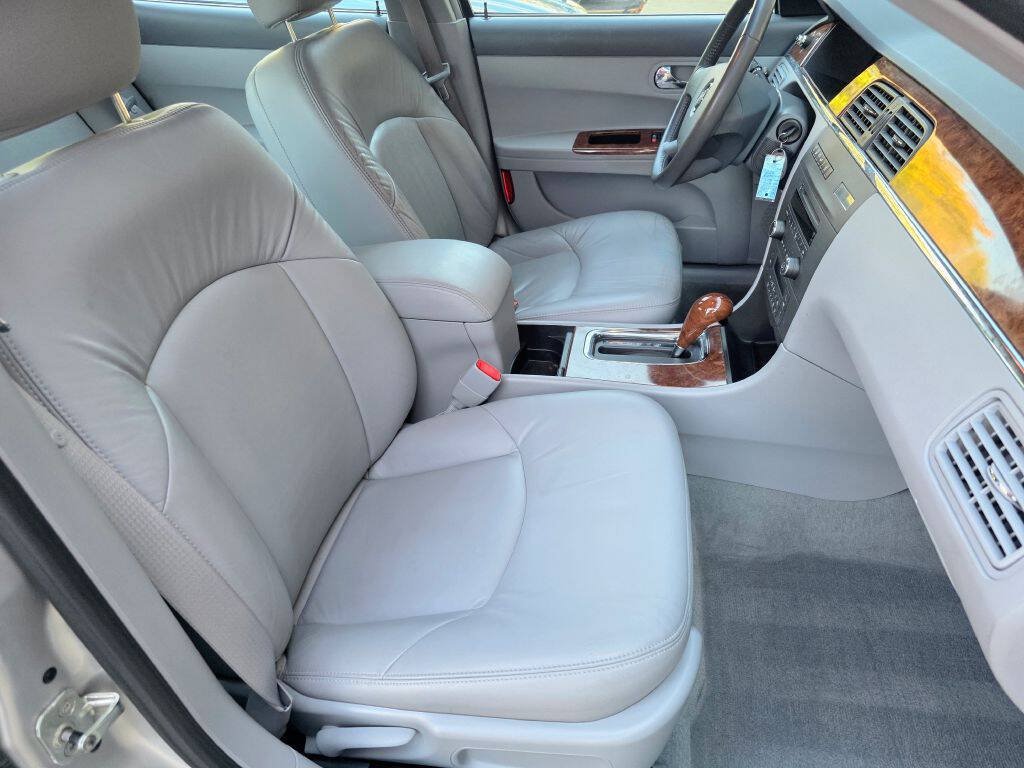 Used 2005 Buick LaCrosse CXL w/ Chrome Appearance Package FWD image 23