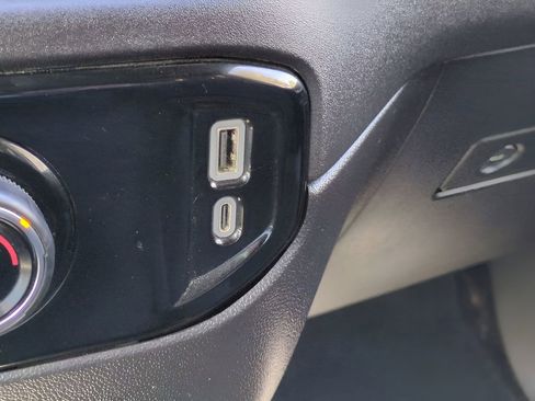 Used 2024 Chevrolet Silverado 2500 LT image 21