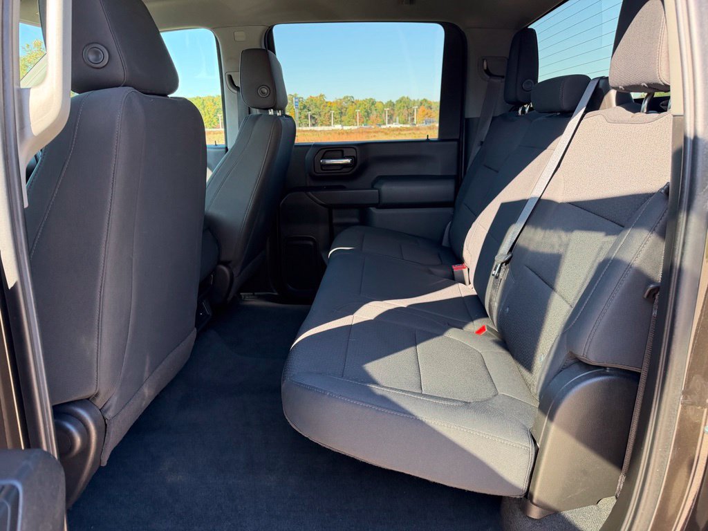 Used 2021 Chevrolet Silverado 2500 Custom w/ Custom Value Package AWD/4WD image 38