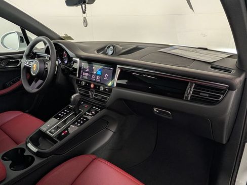 New 2026 Porsche Macan AWD/4WD image 19