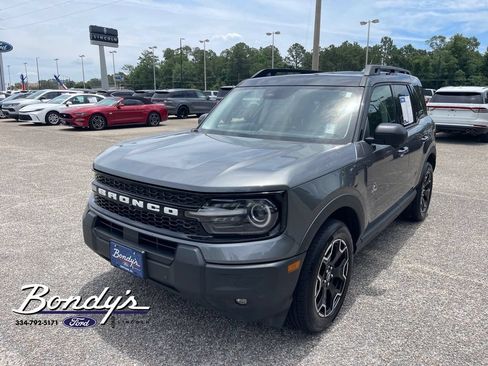 Used 2025 Ford Bronco Sport Outer Banks w/ Outer Banks Tech Package+ AWD/4WD image 3