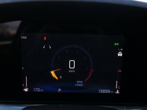 Certified 2025 Chevrolet Trax LT image 21