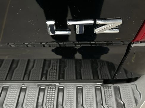 Used 2023 Chevrolet Silverado 1500 LTZ image 15