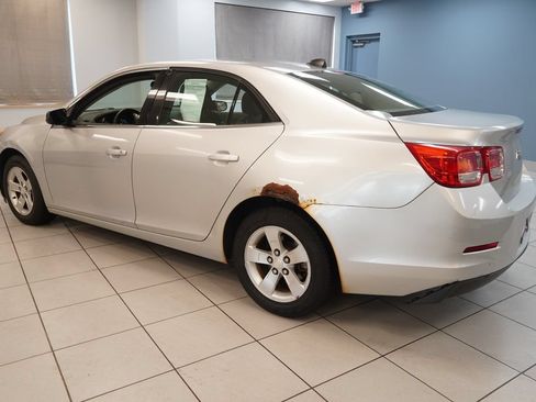 Used 2013 Chevrolet Malibu LS FWD image 7