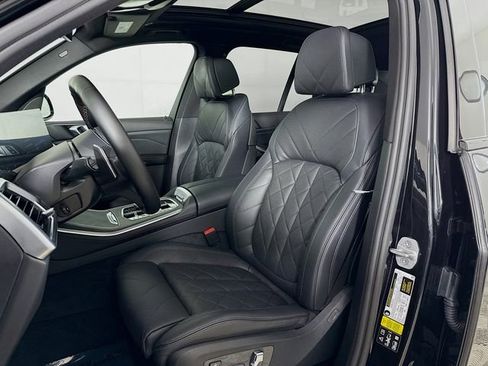 Used 2024 BMW X5 M60i w/ Climate Comfort Package image 23