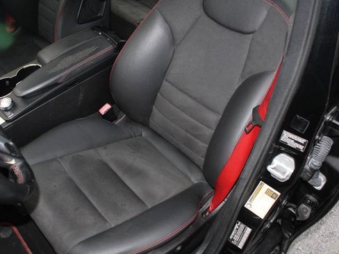 Used 2013 Mercedes-Benz C 300 4MATIC Sedan image 3