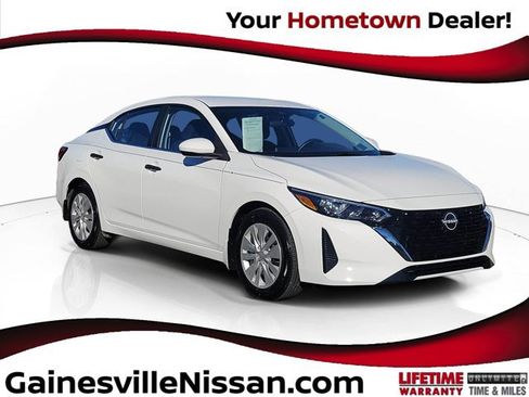 Used 2025 Nissan Sentra S image 1