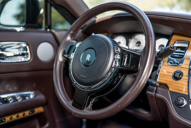 Used 2016 Rolls-Royce Wraith RWD image 47