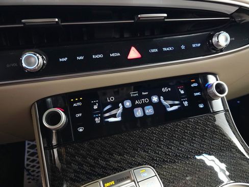 Used 2026 Genesis GV70 3.5T Sport Prestige image 29