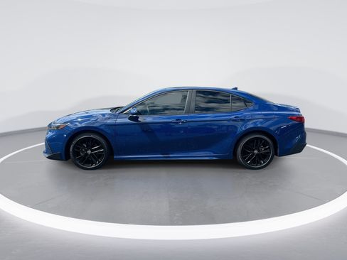 Used 2026 Toyota Camry SE FWD image 6