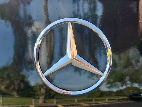 Used 2022 Mercedes-Benz C 300 Sedan image 8