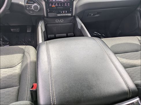 Used 2025 RAM 1500 Big Horn AWD/4WD image 16
