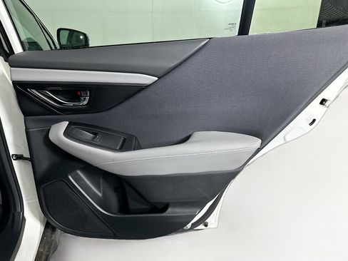 Used 2025 Subaru Outback Premium image 27