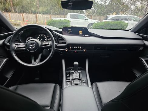 Used 2023 MAZDA MAZDA3 s image 19