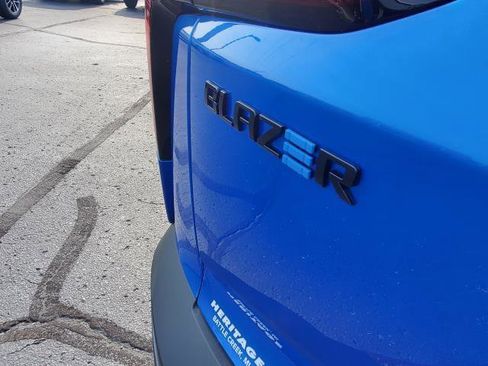 New 2025 Chevrolet Blazer EV LT image 29