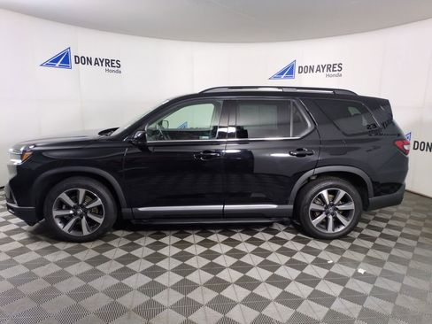 Certified 2024 Honda Pilot Elite image 2