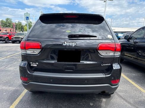 Certified 2021 Jeep Grand Cherokee Laredo w/ Security & Convenience Group AWD/4WD image 4