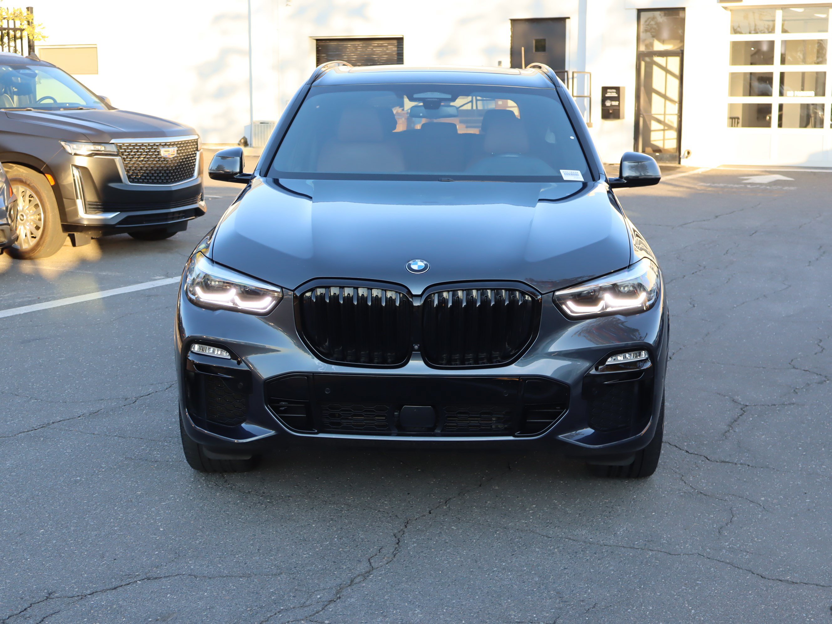 Used 2021 BMW X5 M50i AWD/4WD image 3